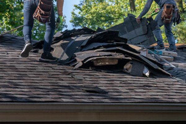 Rénovation de toiture par une entreprise familiale